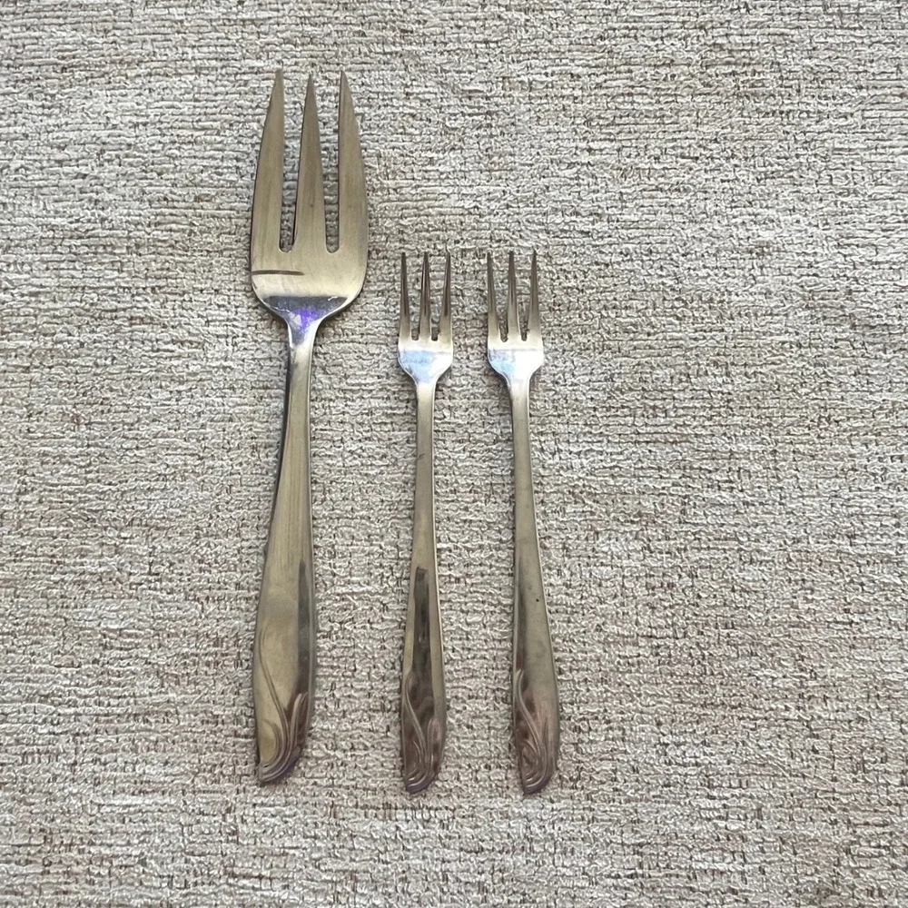 Vintage N.S. Co. Finale Stainless Steel Serving Fork and 2 Cocktail Forks Japan